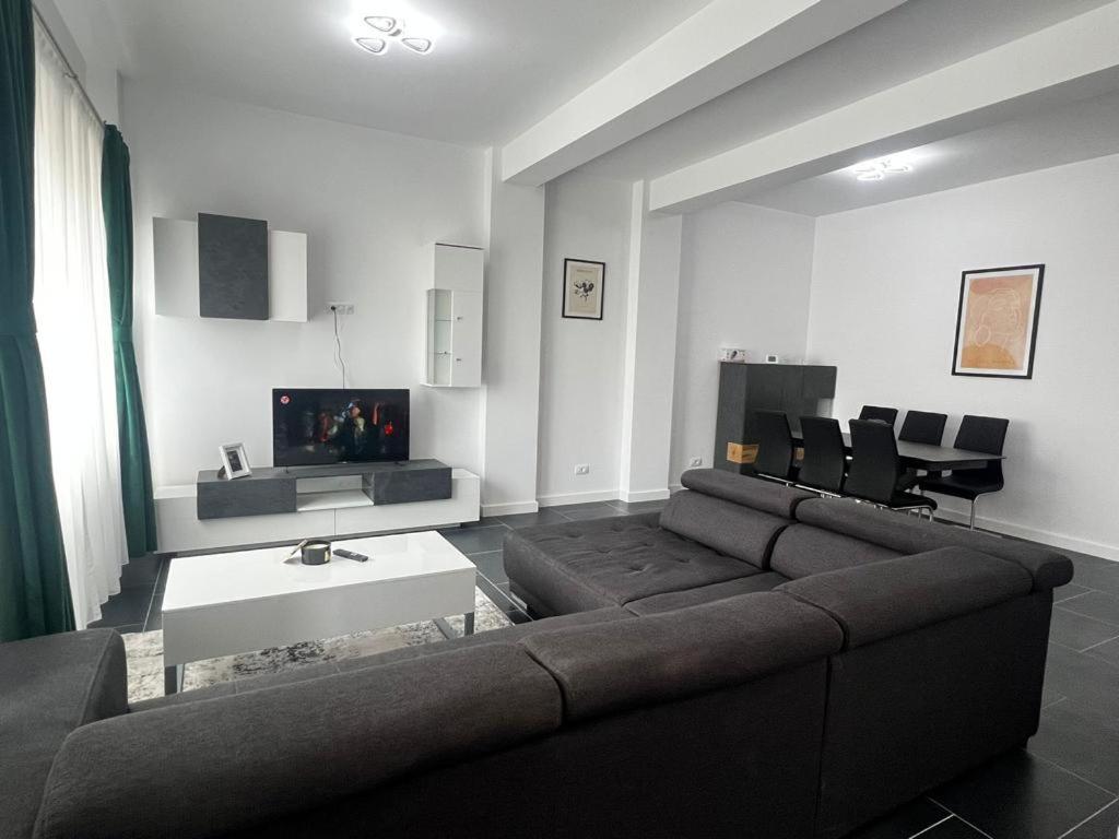 Luxury Cozy Apartments Suceava Exterior foto